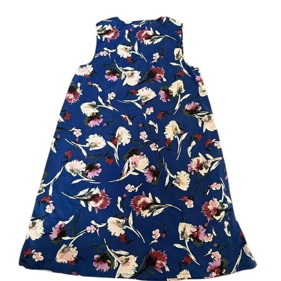 APT. 9 Floral Sleeveless Dress - L
Bright blue dress with a bold floral print. - Picture 2 of 5